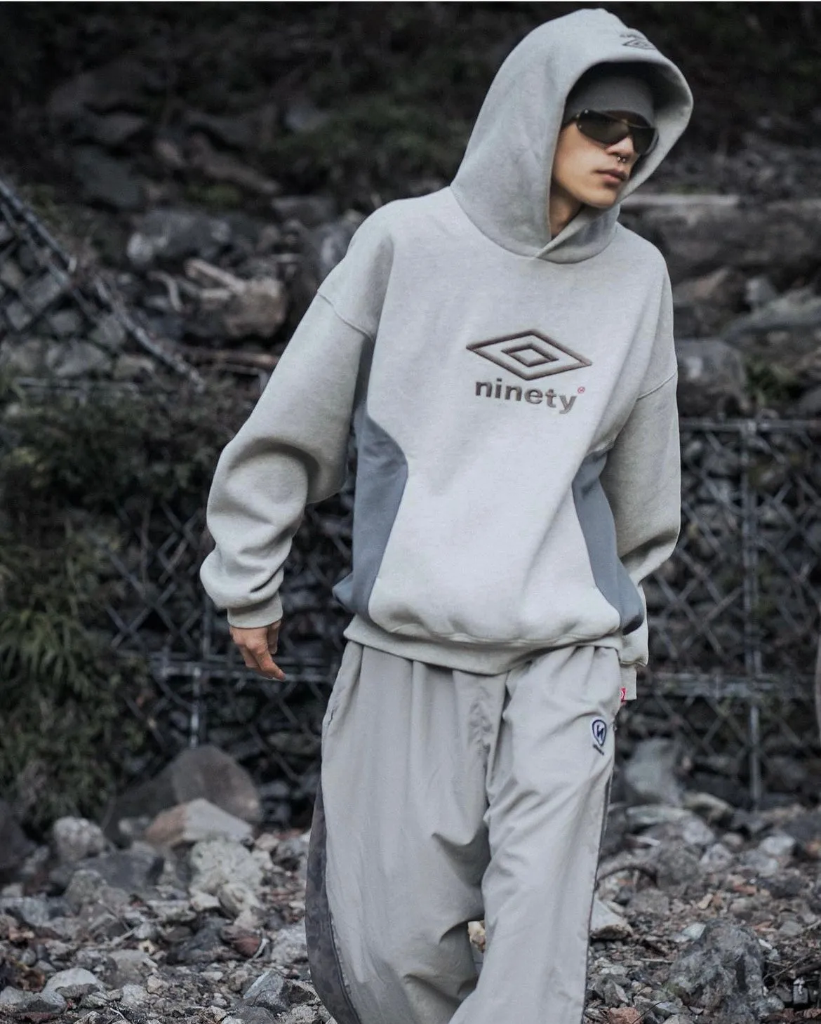 9090 × umbro Collaboration Logo Hoodie