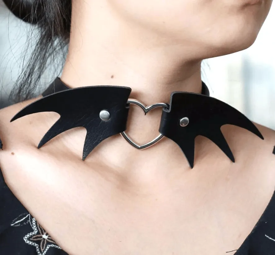 Heart Gothic Choker