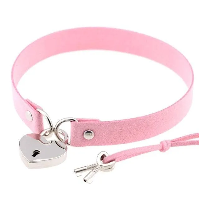 Heart Lock Choker